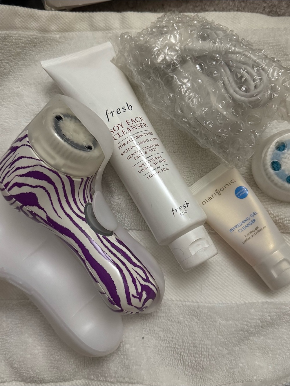 NIB Clarisonic Mia 2 Zebra Purple Facial Tool - Picture 3 of 3